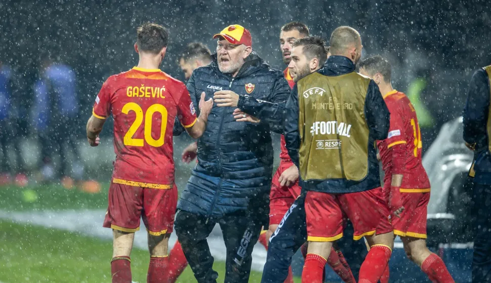 19, November, 2024, Niksic - The match of the sixth round of Group B4 of the League of Nations between Montenegro and Turkey was played at the City Stadium in Nikisic. Robert Prosinecki, trener/coach (Crna Gora). Photo: R.R./ATAImages19, novembar, 2024, Niksic - Utakmica sestog kola Grupe B4 Lige nacija izmedju Crne Gore i Turske odigrana je na Gradskom stadionu u Nikisicu. Photo: R.R./ATAImages Photo: R.R./ATAImages/PIXSELL