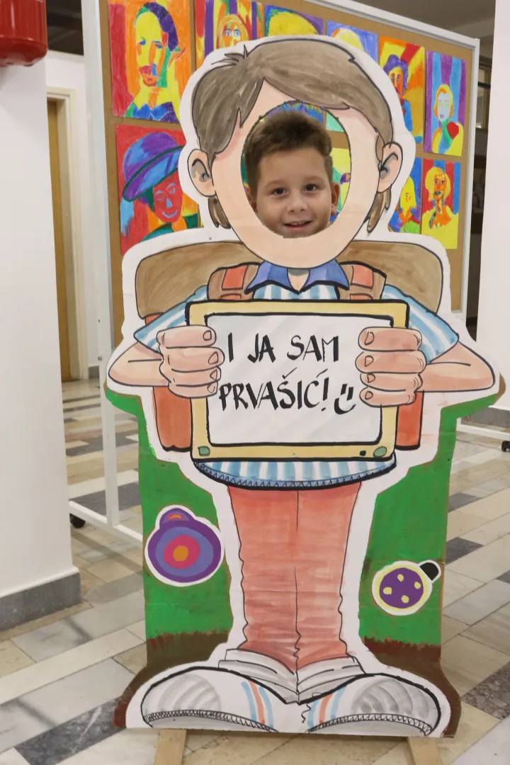 Briga za sigurnost učenika je prioritet, zaštitari u školama