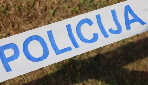 Pokraj ceste pronađen mrtav biciklist, netko ga je vozilom usmrtio i pobjegao, policija, ilustracija