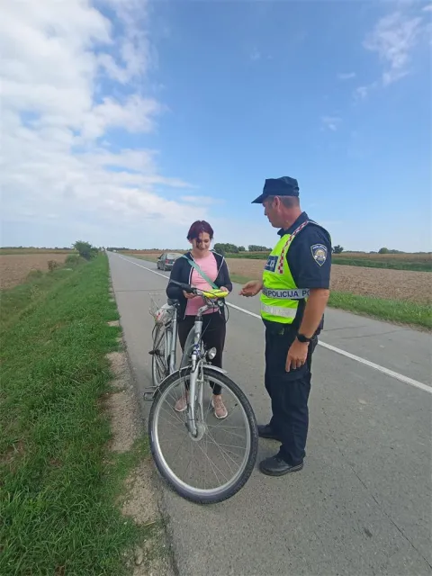 U četvrtak, 4. rujna 2025. godine, policijski službenici za poslove prevencije, Ureda načelnika Policijske uprave osječko-baranjske i Policijske postaje Donji Miholjac proveli su aktivnosti preventivnih projekata "Biciklirajmo, biciklističkom" i "Sigurnost u cestovnom prometu".