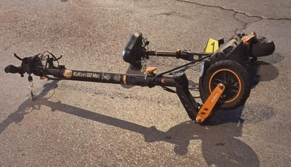 Električni romobil, nesreća, ilustracija, policija, očevid