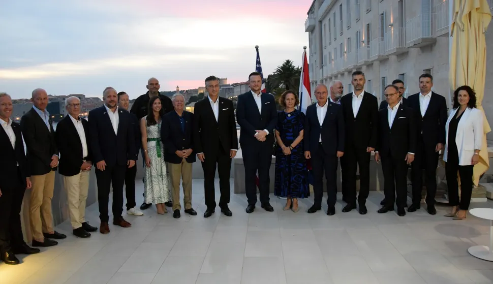 Dubrovnik, 07.09.2025. - Premijer Andrej Plenković sastao se u nedjelju u Dubrovniku s izaslanstvom Kongresa SAD-a i dužnosnicima Bijele kuće. foto HINA/ Baldo MARUNČIĆ/ bm