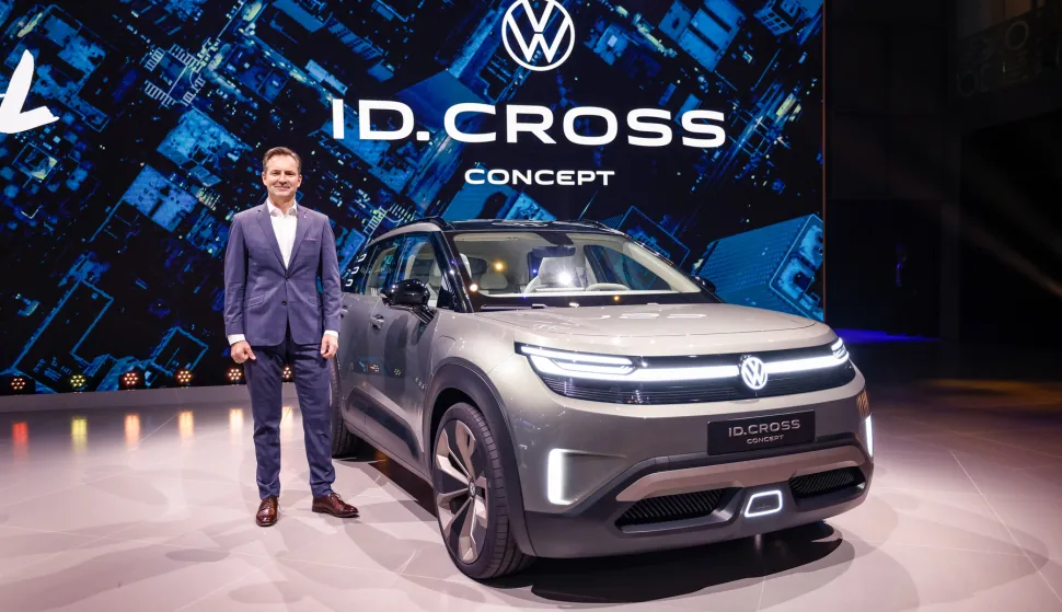 Thomas Sch&auml;fer i Volkswagen ID.Cross Concept