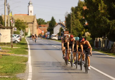 Svi naslovi s triatlona u Bilju otišli u Zagreb, osječki Tri-tim dvaput treći