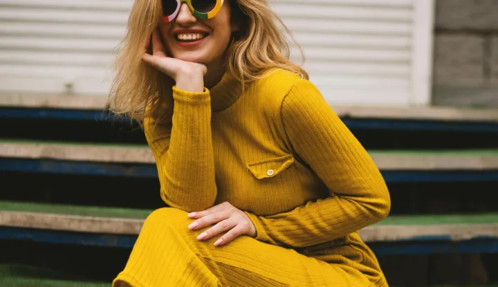 haljina boje kurkume