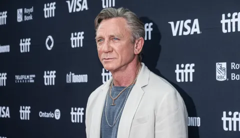 epa12358809 English actor Daniel Craig arrives for the screening of the movie 'Wake Up Dead Man: A Knives Out Mystery' during the 50th annual Toronto International Film Festival (TIFF), in Toronto, Canada, 06 September 2025. The annual film festival runs from 04 to 14 September. As Canada's premier home of cinema, TIFF offers screenings, lectures, discussions, festivals, workshops, events, professional development, and opportunities to meet, hear, and learn from filmmakers from Canada and around the world. EPA/EDUARDO LIMA