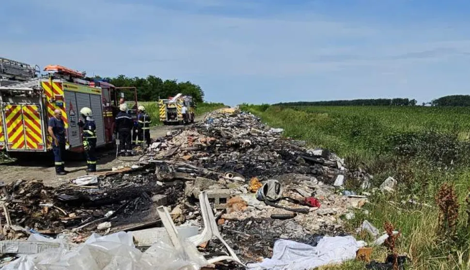 SEMELJCI - Neovlašteni skupljači s 15kamiona otpada na - cestuRUJAN 2025.