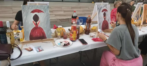 Wine & Paint Gunja