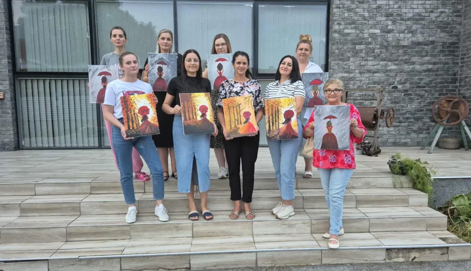 Wine & Paint Gunja