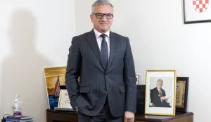 Zagreb, 06.02.2025 - Državni tajnik Središnjeg državnog ureda za Hrvate izvan Republike Hrvatske Zvonko Milas tijekom intervjua. foto HINA/ Damir SENČAR/ ds