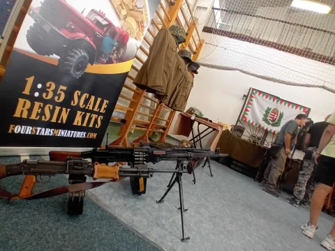 CERIĆAero klub Fenix Cerić, koji je redoviti sudionik nacionalnih i međunarodnih natjecanja i smotri modelara gdje postiže dobre rezultate, prvi je put bio sudionik Scale Balaton, međunarodnog maketarskog natjecanja održanog u mađarskom gradu Balatonkeresztur na obali jezera Balatonarujan 2025.