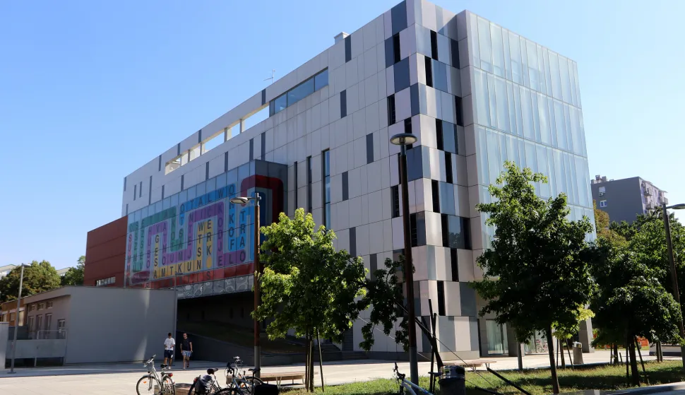 Osijek, 18. 08. 2025, Kulturni Centar Osijek. Zgrada KC Osijek, ilustracija. snimio GOJKO MITIĆ