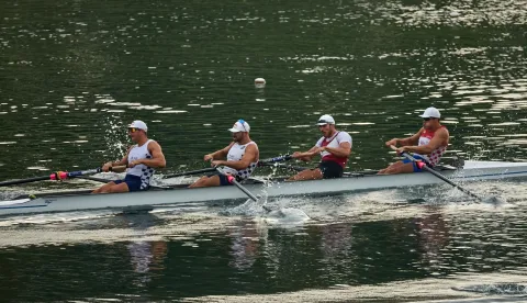 VESLANJE SINKOVIĆ, LONČARIĆ, ČETVERAC BEZ KORMILARARUJAN 2025. USTUPLJENA FOTOGRAFIJA