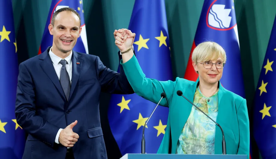 Ljubljana, 23.10.2022 - Nekadašnji slovenski ministar vanjskih poslova Anže Logar osvojio je najviše glasova u prvom krugu predsjedničkih izbora u Sloveniji u nedjelju, pokazali su neslužbeni rezultati nakon što su prebrojani gotovo svi glasovi, ali nedovoljno da bi izbjegao drugi krug u kojem će se naći s Natašom Pirc Musar. Na slici Anže Logar i Nataša Pirc Musar.foto HINA/ STA/ Danijel Novakovič/ ds