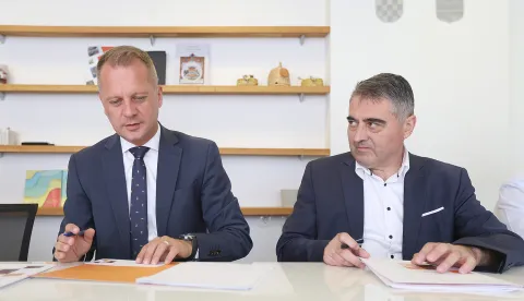 Potpis ugovora, Virovitičko-podravska županija i Čazmatrans