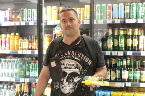 Podvinje, 09. 09. 2025., Studenac, Studenac - Podvinje, Studenac, Studenac market, trgovina, Ivica Leš - kupacSNIMIO BRUNO JOBST