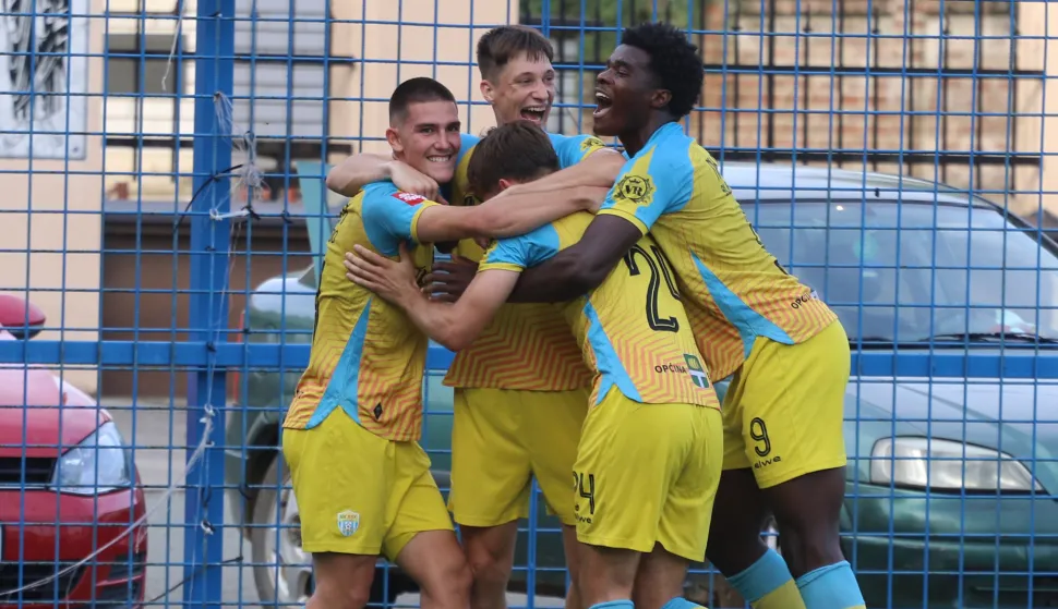 Bijelo Brdo, 13. 09. 2025, Igralište u Bijelom Brdu. Nogomet, BSK- Jarun (Zagreb), SuperSport Prva liga.snimio GOJKO MITIĆ