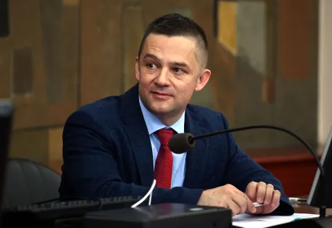 RIJEKA, 26. 05. 2021. - Predavanje profesorice Dominique Kirchner Reill, moderira Tvrtko Jakovina. Gradska vijecnica ZA GRADSKU I POGLED SNIMIO: VEDRAN KARUZA