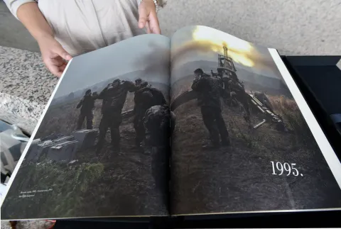 Fotomonografija o nevidljivoj vojsci koja je sve patnje i herojske bitke učinila vidljivima