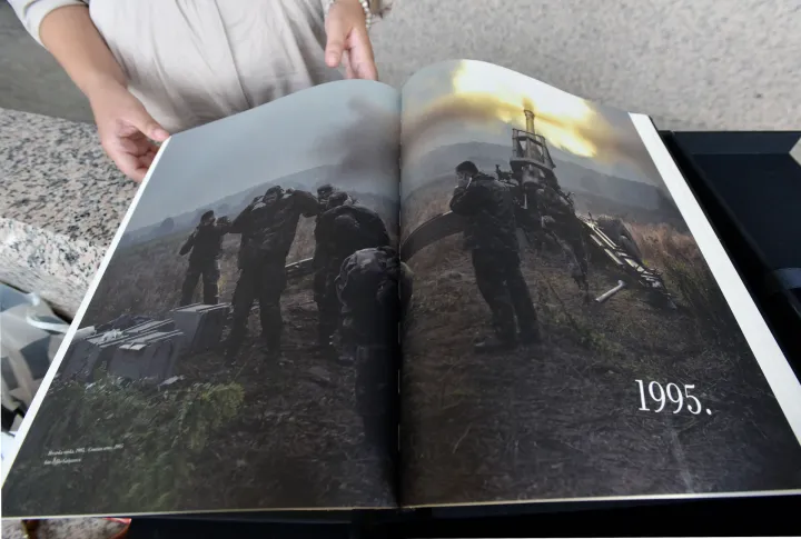 Fotomonografija o nevidljivoj vojsci koja je sve patnje i herojske bitke učinila vidljivima