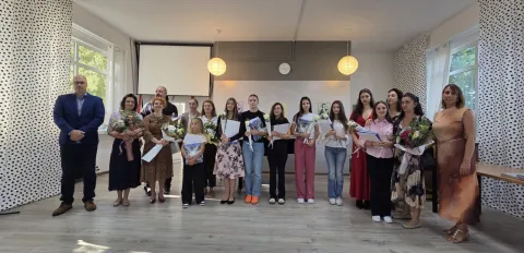 VINKOVCIGrad Vinkovci nagradio je učenike, njihove mentore i korepetitore, Glazbene &scaron;kole Josipa Runjanina za rezultate na državnim i međunarodnim natjecanjima u pro&scaron;loj &scaron;kolskoj godini. Dodijeljena su 23 poklona kao zahvala za trud, talent i ljubav prema glazbi koju prenose i izvan grada.rujan 2025.