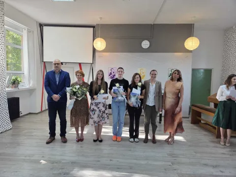 VINKOVCIGrad Vinkovci nagradio je učenike, njihove mentore i korepetitore, Glazbene &scaron;kole Josipa Runjanina za rezultate na državnim i međunarodnim natjecanjima u pro&scaron;loj &scaron;kolskoj godini. Dodijeljena su 23 poklona kao zahvala za trud, talent i ljubav prema glazbi koju prenose i izvan grada.rujan 2025.