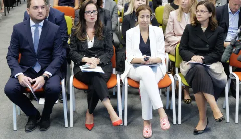 Zagreb, 18.09.2025. -Na konferenciji "Poslovne prilike za poduzetnike u projektima koje financira IFC" u organizaciji Hrvatske udruge poslodavaca (HUP), Ministarstva financija i Međunarodne financijske korporacije-IFC (International Financial Corporation) sudionici će moći doznati više o globalnim i lokalnim projektima koje IFC financira.Na fotografiji Stipe Župan, Irena Weber, Ines Rocha. HINA/ Edvard ŠUŠAK