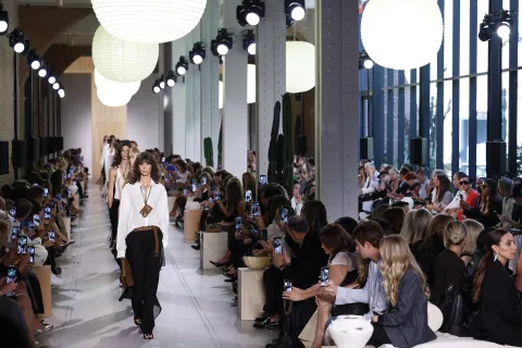 Défilé Michael Kors "Collection Prêt-à-Porter Printemps/Eté 2026" lors de la Fashion Week de New York (NYFW), le 11 septembre 2025. Michael Kors Fashion Show "Ready-to-Wear Spring/Summer 2026" at New York Fashion Week. September 11th, 2025. Photo: AGENCE/BESTIMAGE/BESTIMAGE