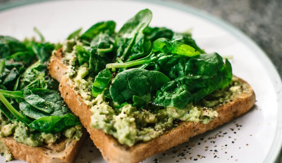 tost sa špinatom