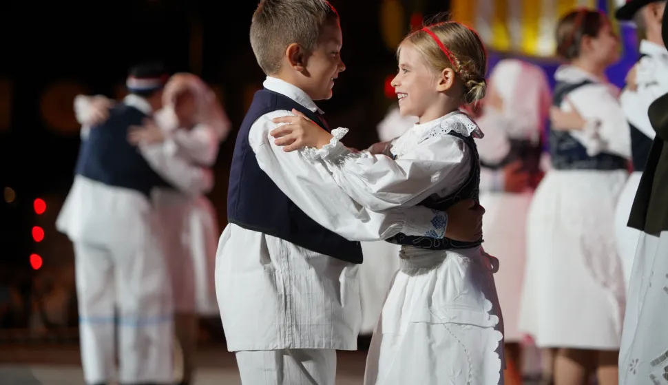 Vinkovačke jeseni, Državna smotra izvornog hrvatskog folklora