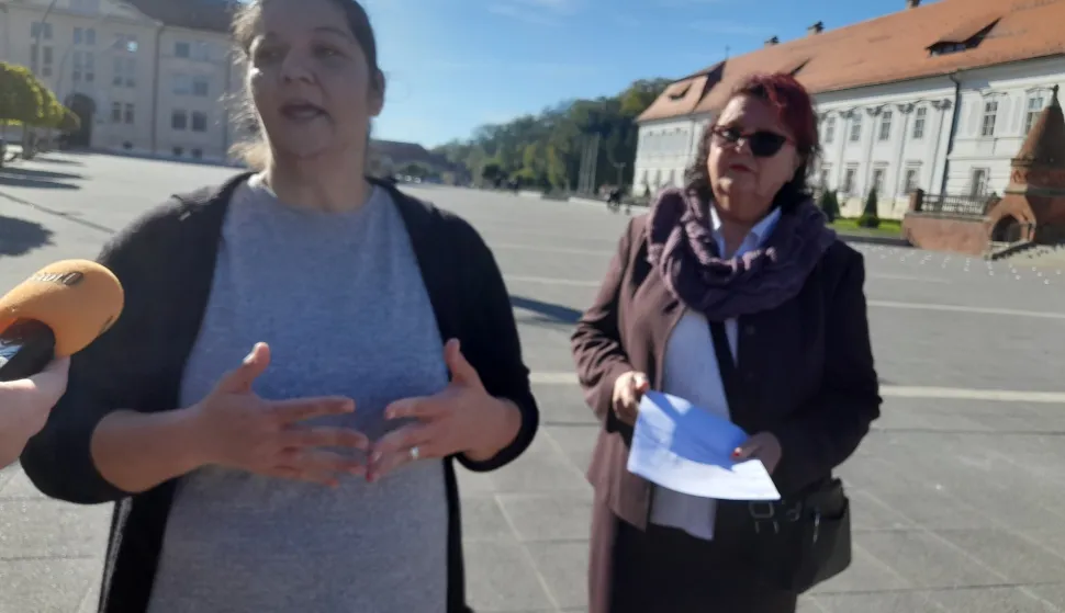 đakovo predsjednica VMO-a "Gabro Hes" Ankica Mandić, DESNO, arhiva