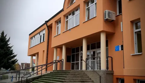 Ukinuli školsko zvono: Na odmor i povratak u razrede poziva ih glazba iz 1980-ih