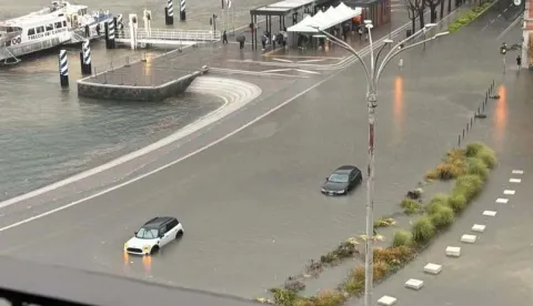 Nekoliko rijeka izlilo se iz svojih korita u ponedjeljak u Italji nakon obilnih kiša. 