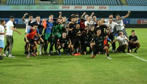 22.09.2025., stadion Cibalia, Vinkovci - SuperSport HNL, 7. kolo, HNK Vukovar 1991 - HNK Rijeka. Romeo Sapina Photo: David Jerkovic/PIXSELL