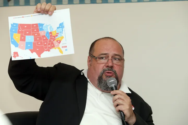 08.11.2016., Zagreb - Javna debata, Election day u povodu americkih izbora analiticara Zorana Grgica koji zastupa Donalda Trumpa i Merite Arslani koja zastupa Hillary Clinton odrzana je u Cafe Norrisu. rPhoto: Goran Stanzl/PIXSELL 