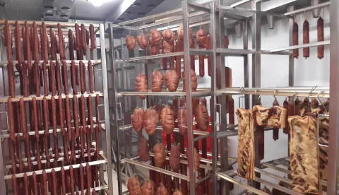 Prerađivači mesa na rubu: Još se bore, ali spremaju se na najgore pa i odlazak iz zemlje