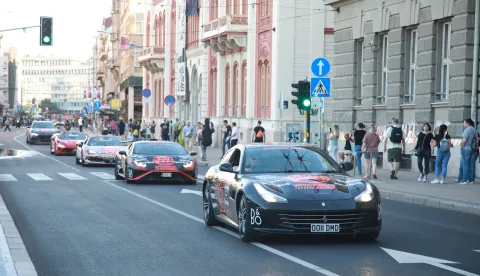 22, September, 2025, Belgrade - The Gumball 3000 caravan arrived at Trg Republike, which put Belgrade, according to the announcement of the BlueRent company, on the map of world metropolises hosting this prestigious event.. Photo: Milos Tesic/ATAImages22, septembar 2025, Beograd - Gumball 3000 karavana je stigao na Trg Republike, cime se Beograd, prema najavi kompanije BlueRent, upisao na mapu svetskih metropola domacina ovog prestiznog dogadjaja. Photo: Milos Tesic/ATAImages Photo: Milos Tesic/ATA Images/PIXSELL