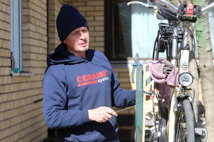 Osijek, 23. 02. 2022, Sljemenska 45, Servis bicikala Wolf, vlasnik obrta, Josip Wolf.snimio GOJKO MITIĆ