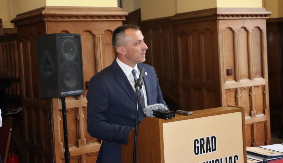 Dražen Trcović, donjomiholjački gradonačelnik: Prioritet Donjeg Miholjca su ljudi, bez njih nema razvoja