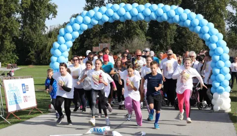 Osijek će i ove godine biti domaćin utrke koja spaja sport, zajedništvo i snažnu društvenu poruku Find Me 2025, u organizaciji Centra za nestalu i zlostavljanu djecu. Treće će se izdanje utrke održati u subotu (18. listopada) u 10 sati na lijevoj obali Drave. Svi zainteresirani mogu osigurati svoje mjesto na startu i biti dio događaja koji spaja sport i humanost. Prijaviti se možete na Find me 2025.