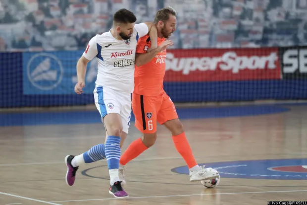 29.09.2025., Makarska - Utakmica finala Superkupa Hrvatske izmedju ekipa Novo vrijeme i Osijek Kandit. Antonio Sekulic i Toni Jelavic Photo: Ivo Cagalj/PIXSELL