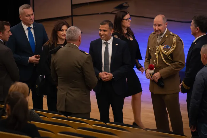 Jazz orkestar HV-a i britanski gosti oduševili Osječane