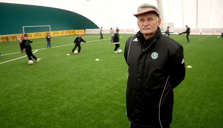 Osim obitelji, Karo&scaron;ov život bio je i nogomet