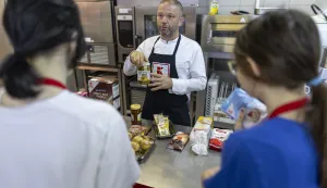 Novi ciklus Kaufland škole kuhanja: Mladi stječu nova znanja važna za samostalan život
