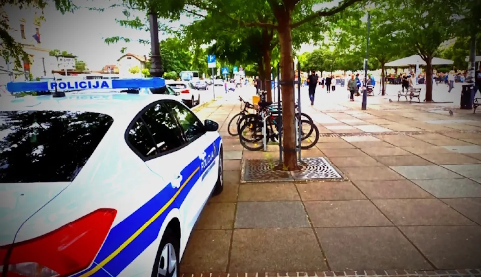 Automobilom udarila vozačicu električnog bicikla i teško je ozlijedila