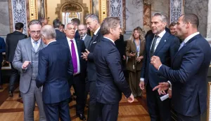 epa12420276 (L-R) Belgium's Prime Minister Bart De Wever, Luxembourg's Prime Minister Luc Frieden, Hungary's Prime Minister Viktor Orban, Croatia's Prime Minister Andrej Plenkovic, Slovenia's Prime Minister Robert Golob, Netherlands' outgoing Prime Minister Dick Schoof, and Malta's Prime Minister Robert Abela converse during an informal meeting of EU heads of state and government at Christiansborg Castle in Copenhagen, Denmark, 01 October 2025. EPA/IDA MARIE ODGAARD DENMARK OUT