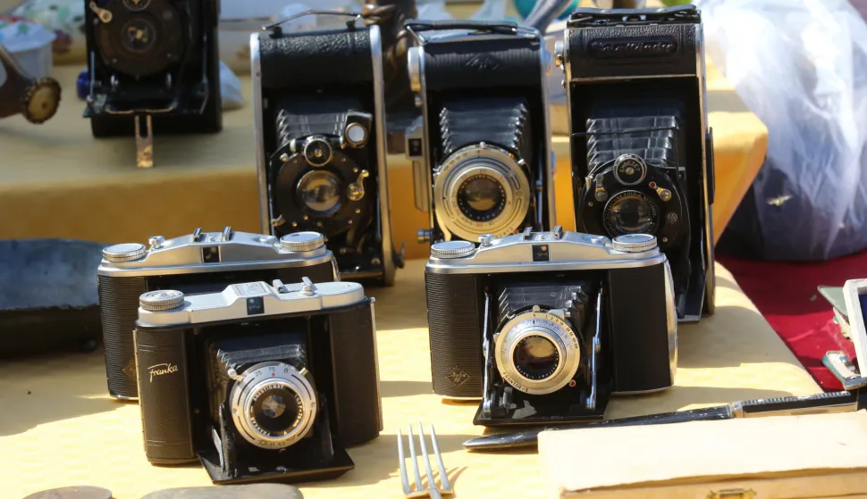 Osijek, 03. 05. 2025, Sajam antikviteta u parku kod Školjke.snimio GOJKO MITIĆ