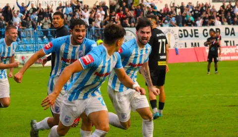VUKOVAR 1991 - CIBALIA 0:1SLAVLJE IGRAČA CIBALIJERUJAN 2025FOTO: FILIP KNEZOVIĆ/HNK CIBALIA