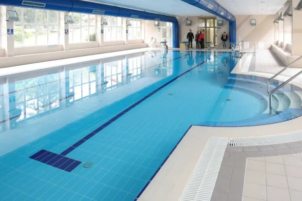 Umirovljenici na izletu u Orahovici u organizaciji Grada Osijeka