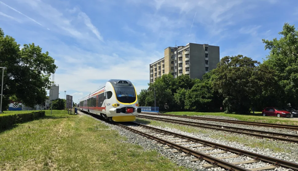 Ilustracija vlak pruga pružni prijelaz hž osijek slobodnjakLipanj 2025.Mario Mihaljević